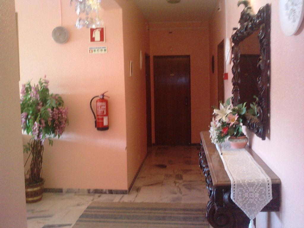 Residencial Nosso Paraiso Bed & Breakfast Quarteira Exterior photo