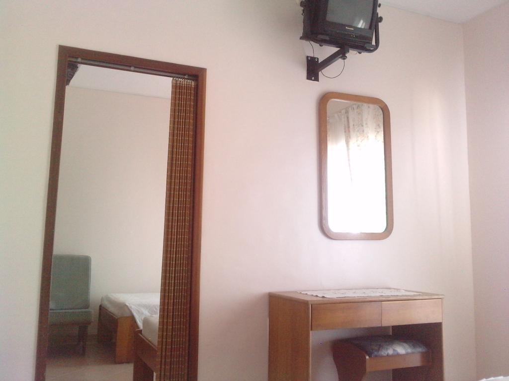 Residencial Nosso Paraiso Bed & Breakfast Quarteira Room photo